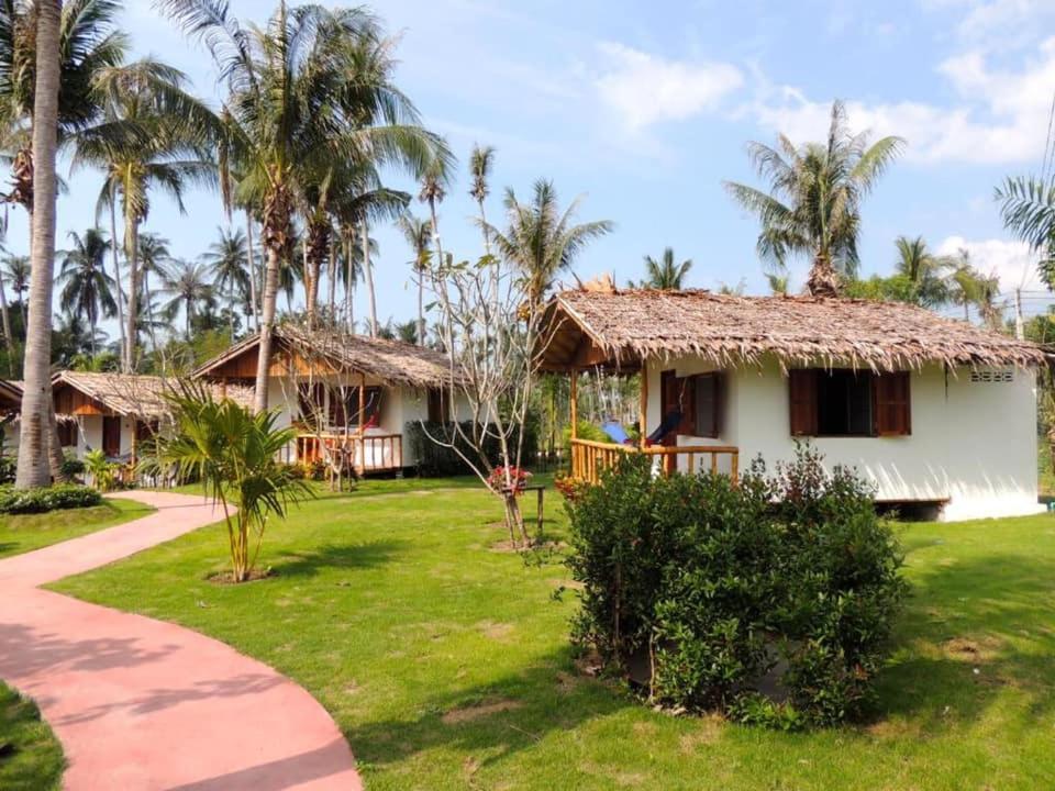 Sarana Bungalows (Adults Only) بان تاي المظهر الخارجي الصورة